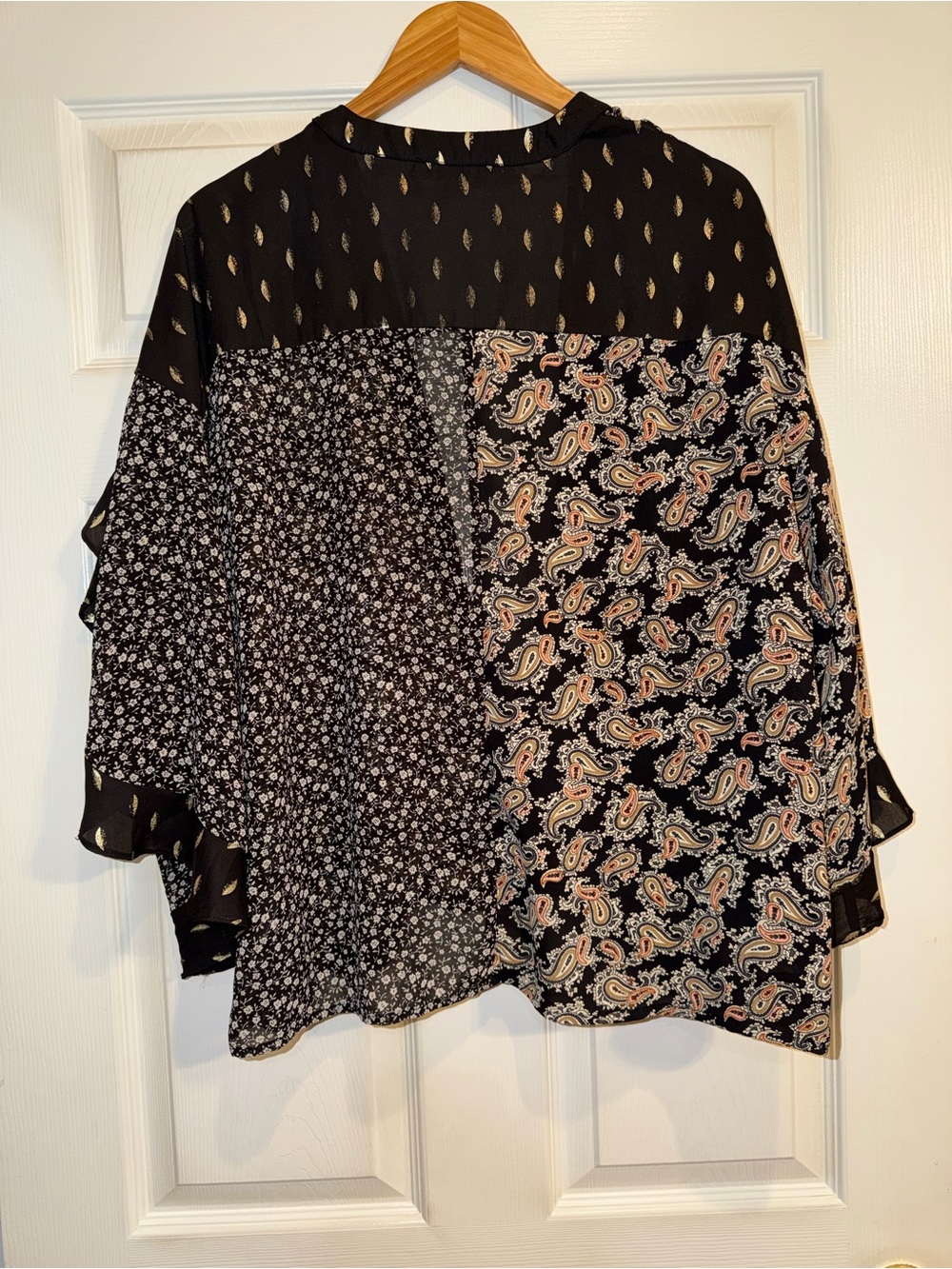 Umgee Black and Taupe Floral Mixed-Print Wrap Blouse. EUC - Picture 5 of 6
